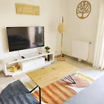 T2 Avec Terrasse & Garage Prive - 53m2 - Proche Jaude Apartment *