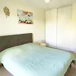 T2 Avec Terrasse & Garage Prive - 53m2 - Proche Jaude Apartment