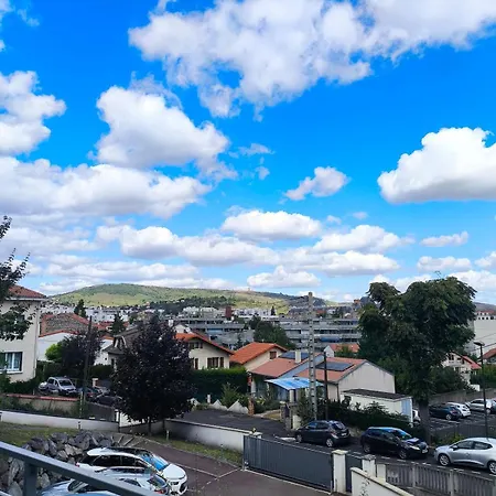 T2 Avec Terrasse & Garage Prive - 53m2 - Proche Jaude Lejlighed *