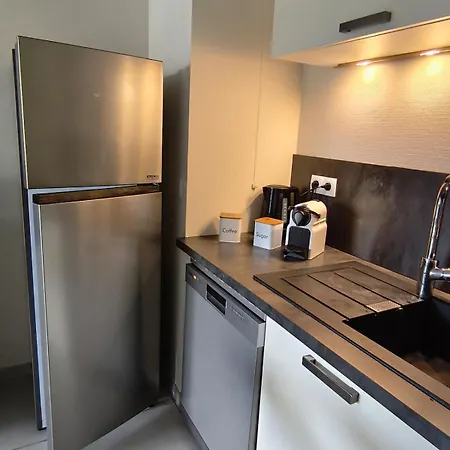 T2 Garage Prive Et Terrasse Proche Thermes דירה *