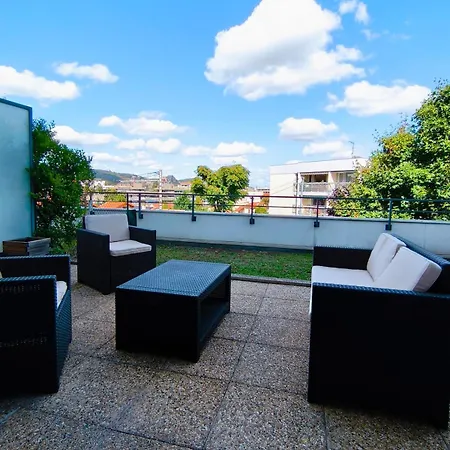 T2 Garage Prive Et Terrasse Proche Thermes